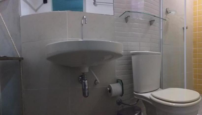 פנסיון Airport Pousada