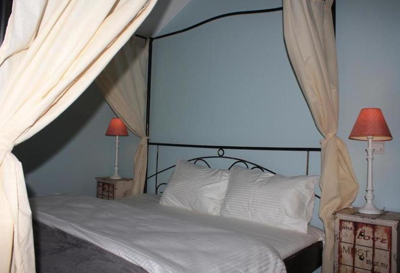 بنسيون Castelul Stirbey