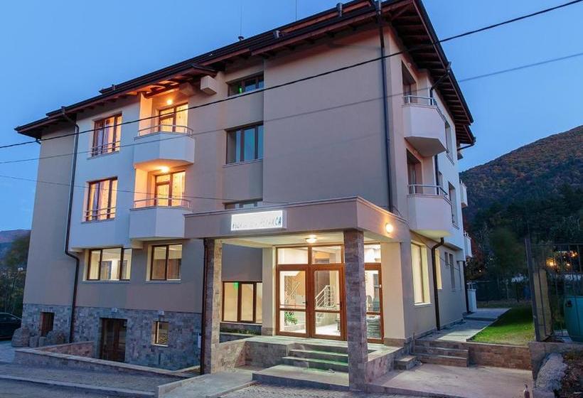 پانسیون Family Hotel Relaxa