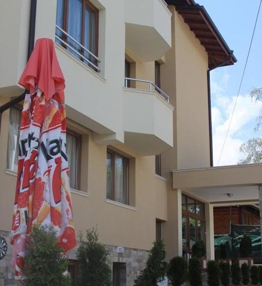 پانسیون Family Hotel Relaxa