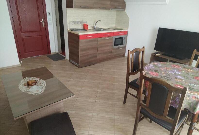 펜션 Guesthouse Kamelia