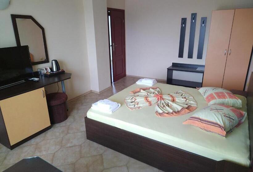 펜션 Guesthouse Kamelia