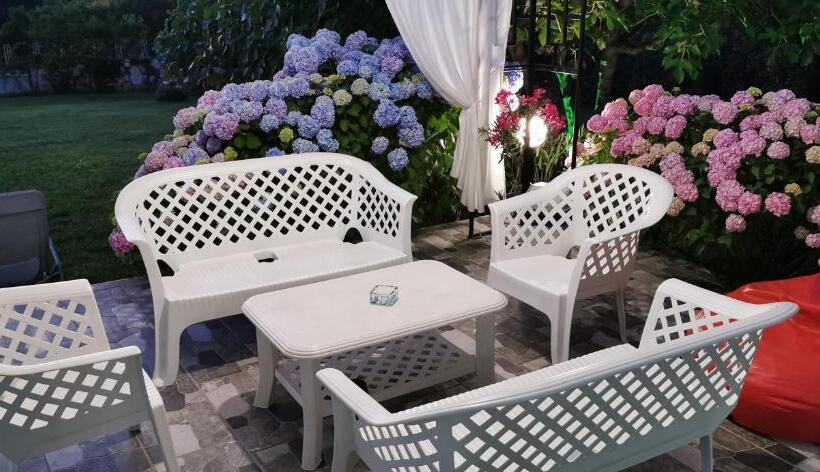 펜션 Guesthouse Kamelia