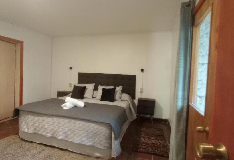 بنسيون Hostal Los Peñones