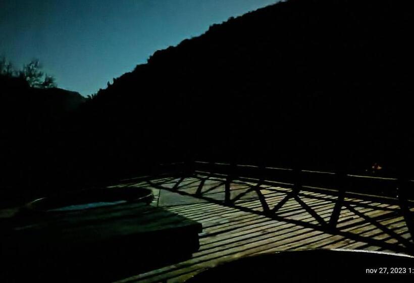 بنسيون Hostal Los Peñones