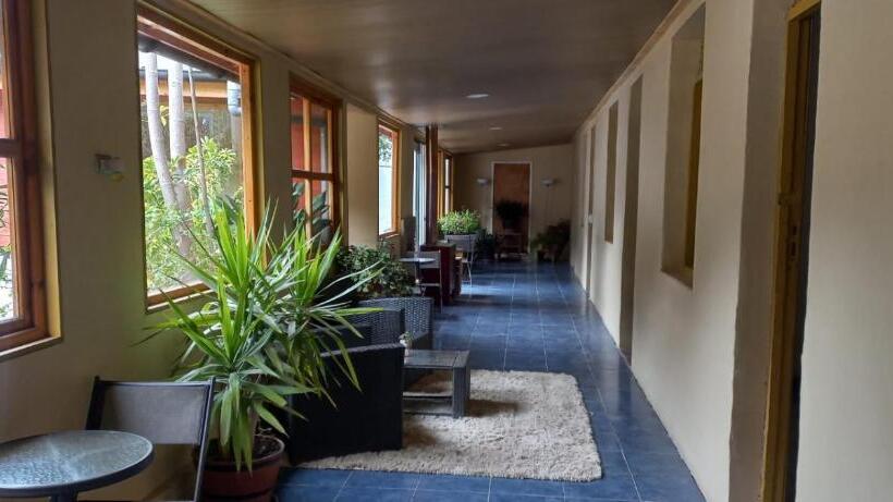 بنسيون Hostal Los Peñones