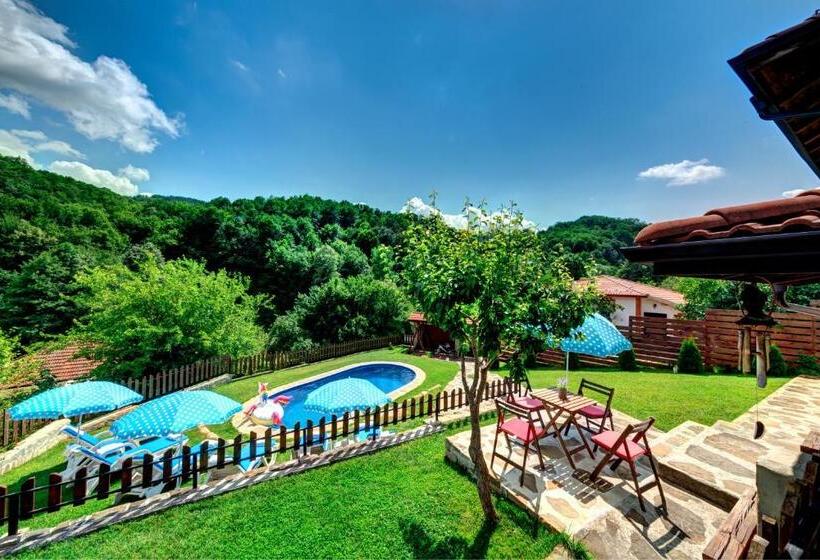 ペンション House Maya