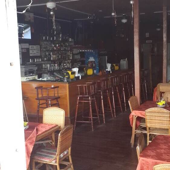 پانسیون Julian Guest House