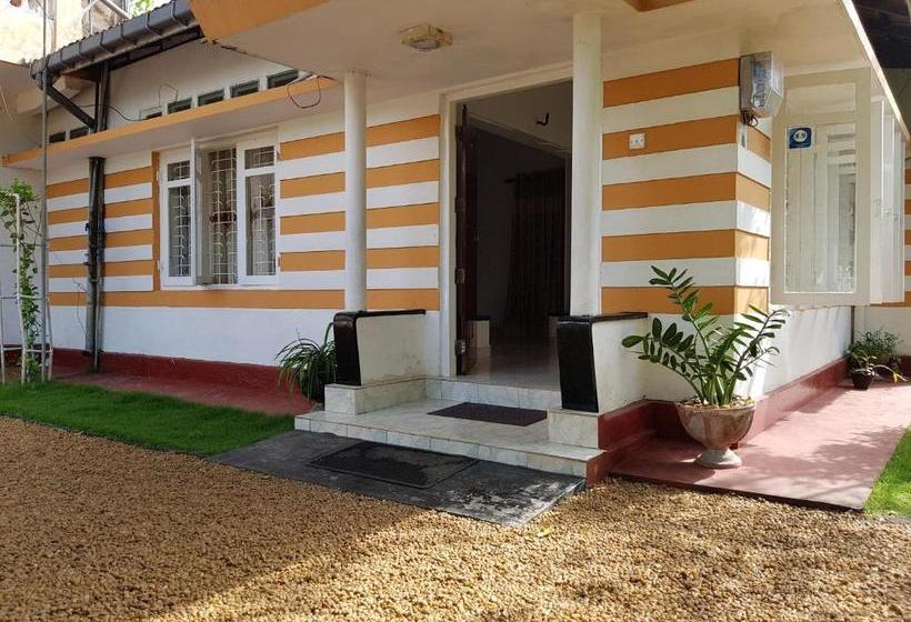 بنسيون Lotus Villa