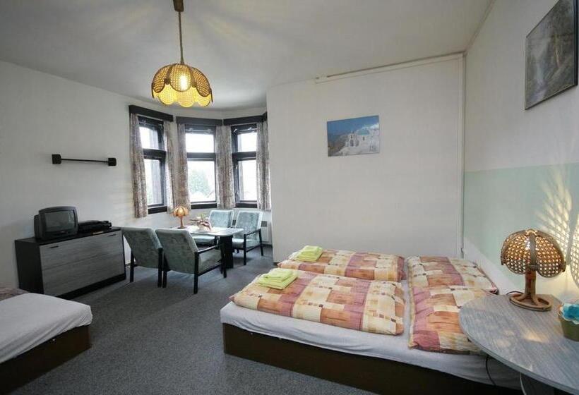 펜션 Penzion Akron