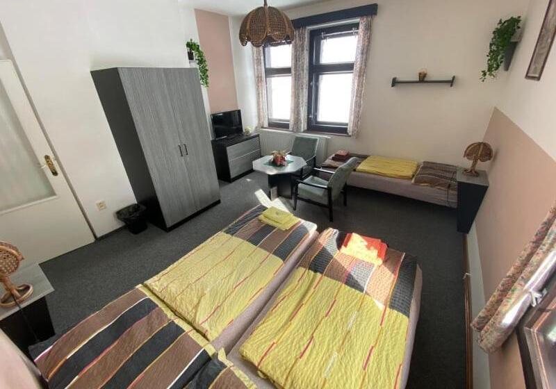 펜션 Penzion Akron