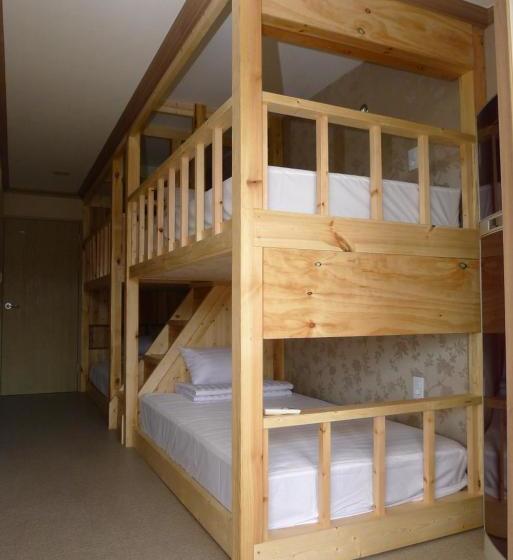 Пансион Pine Garden Guesthouse