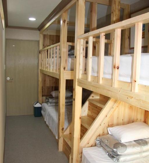 Пансион Pine Garden Guesthouse