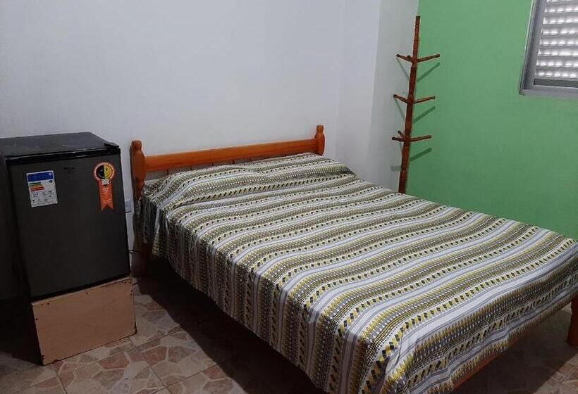 بنسيون Pousada Canoas