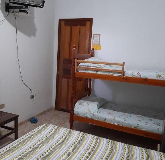 بنسيون Pousada Canoas