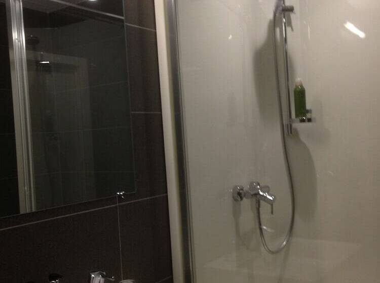 بنسيون Rectoversovv