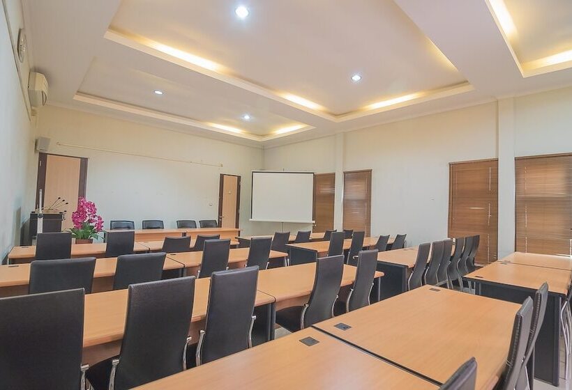 펜션 Reddoorz Plus Syariah At Banjarbaru 2