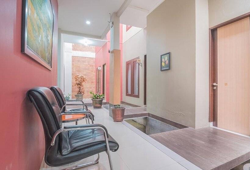 펜션 Reddoorz Plus Syariah At Banjarbaru 2