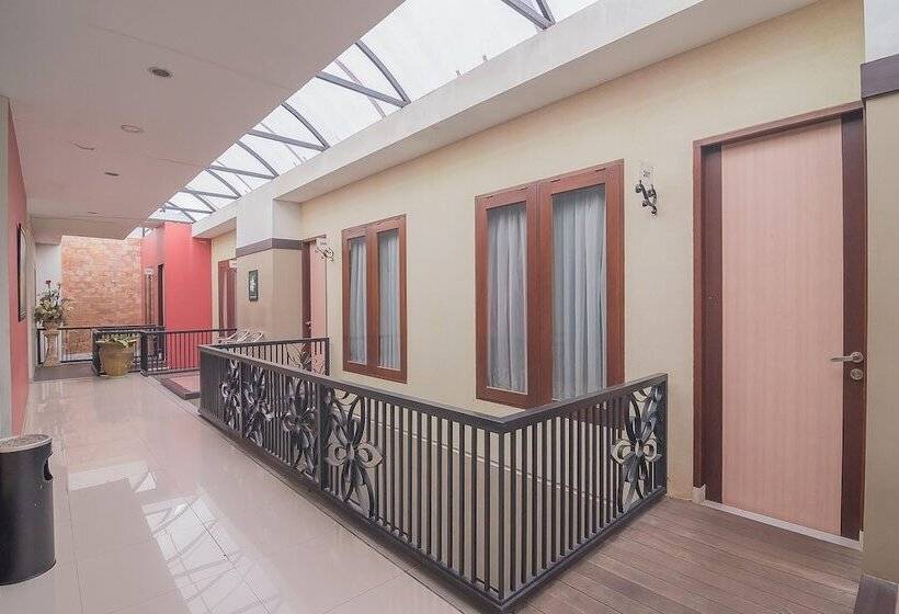 펜션 Reddoorz Plus Syariah At Banjarbaru 2