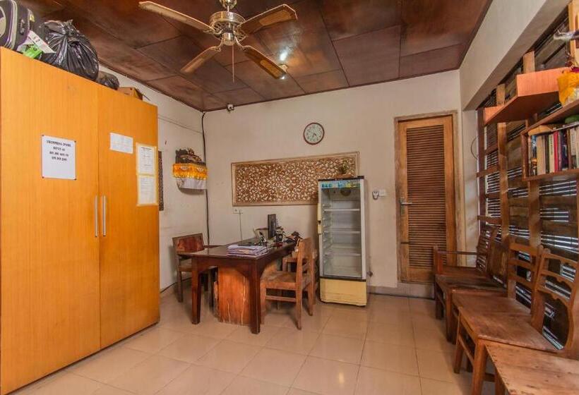 פנסיון Sadana Bali Guesthouse