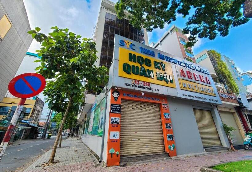 پانسیون Thanh Nien Guest House