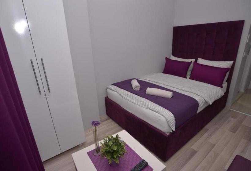 پانسیون Villa Radica