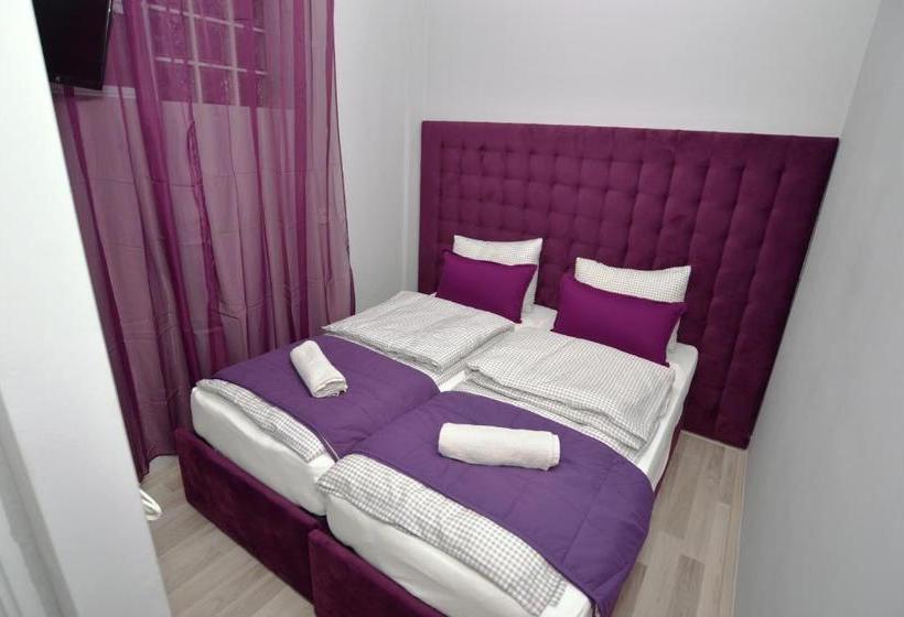 پانسیون Villa Radica