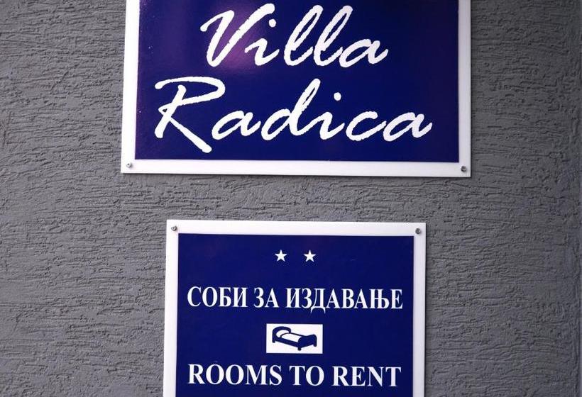پانسیون Villa Radica