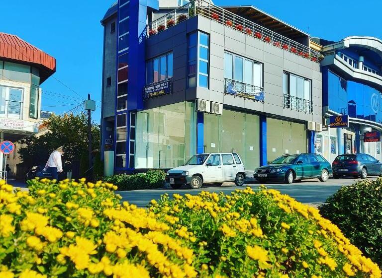 پانسیون Villa Radica