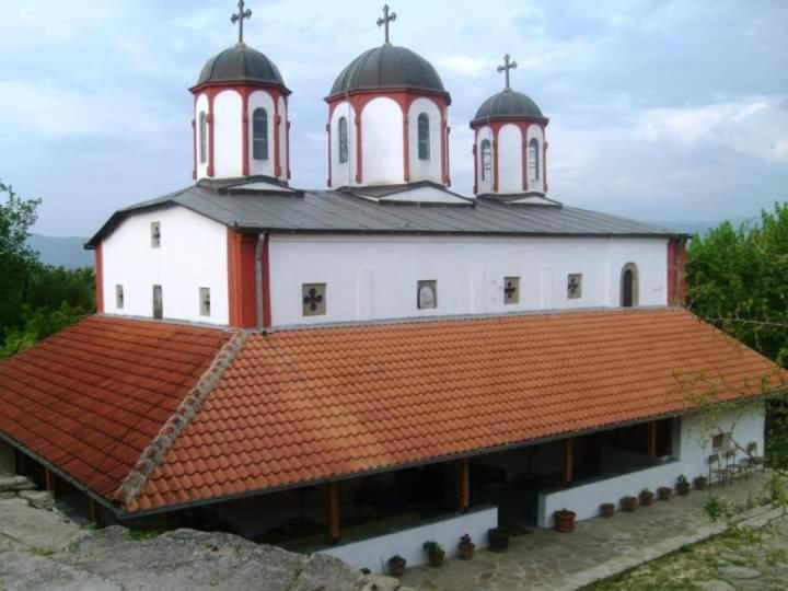 پانسیون Villa Radica