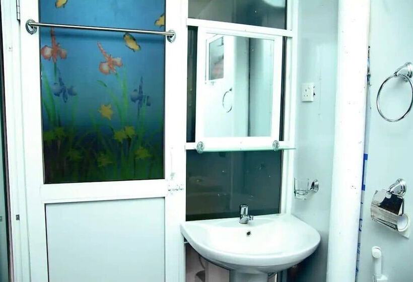 بنسيون Villa Serenity   Jayavikumgama