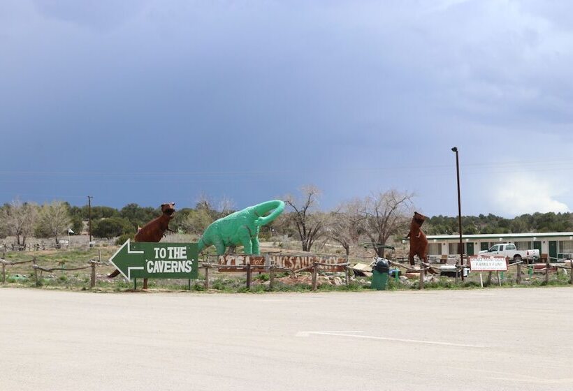 فندق صغير Grand Canyon Caverns Inn