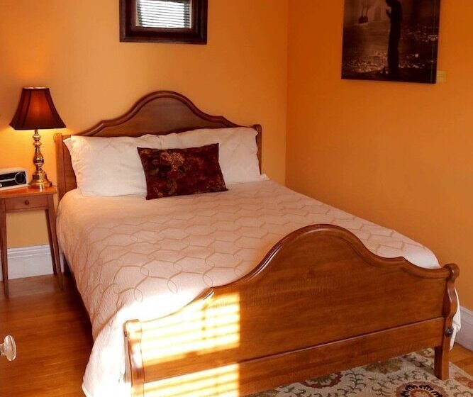 فندق صغير Stepping Stone Inn