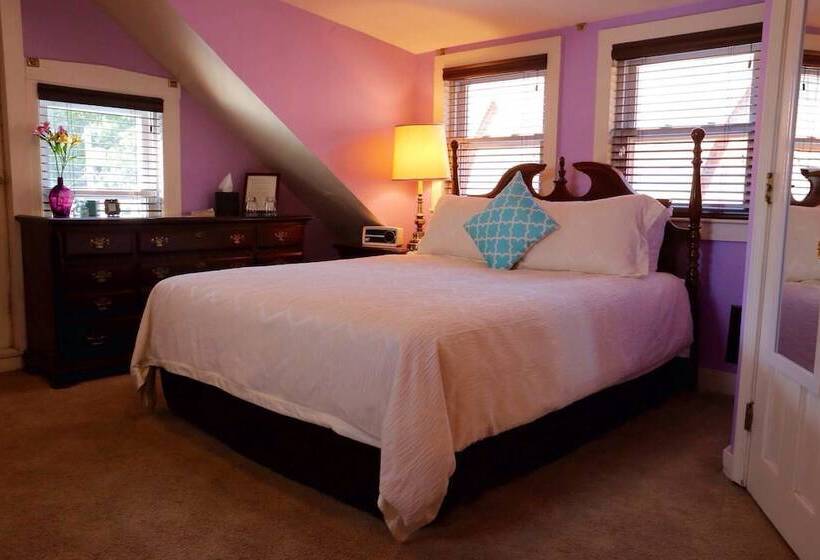 فندق صغير Stepping Stone Inn