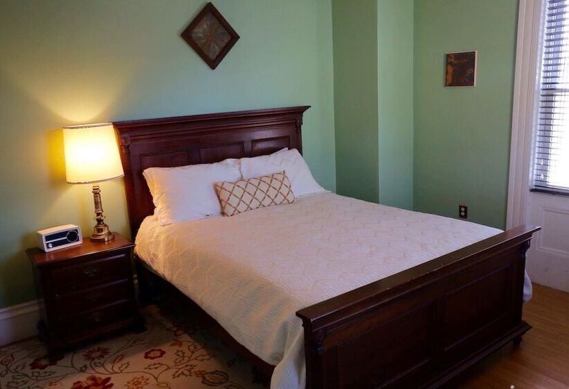 فندق صغير Stepping Stone Inn