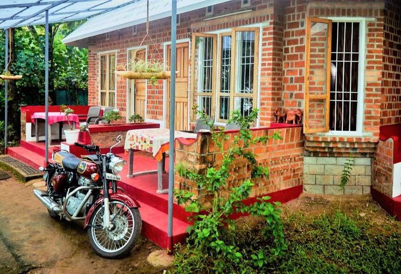 膳宿费 Ashtamudi Villa