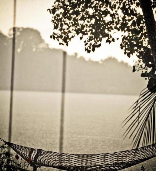 膳宿费 Ashtamudi Villa