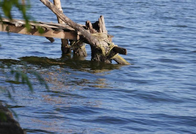 بنسيون Ashtamudi Villa