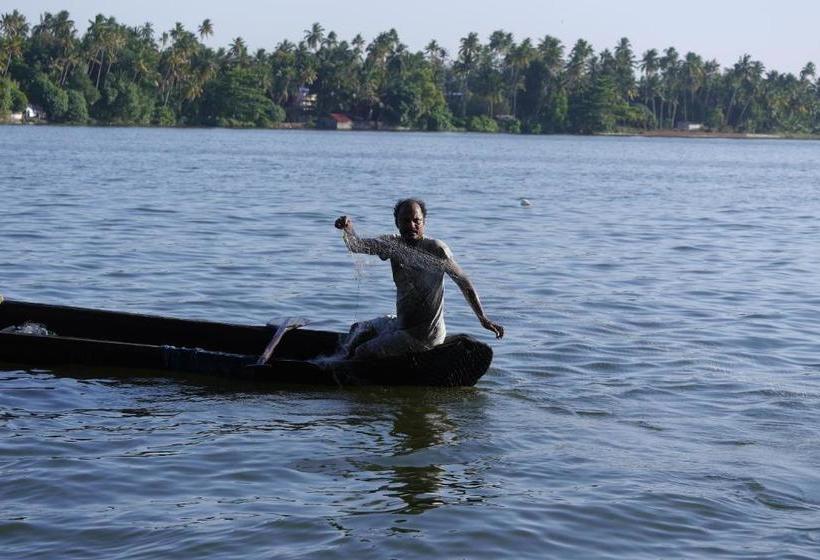 Пансион Ashtamudi Villa