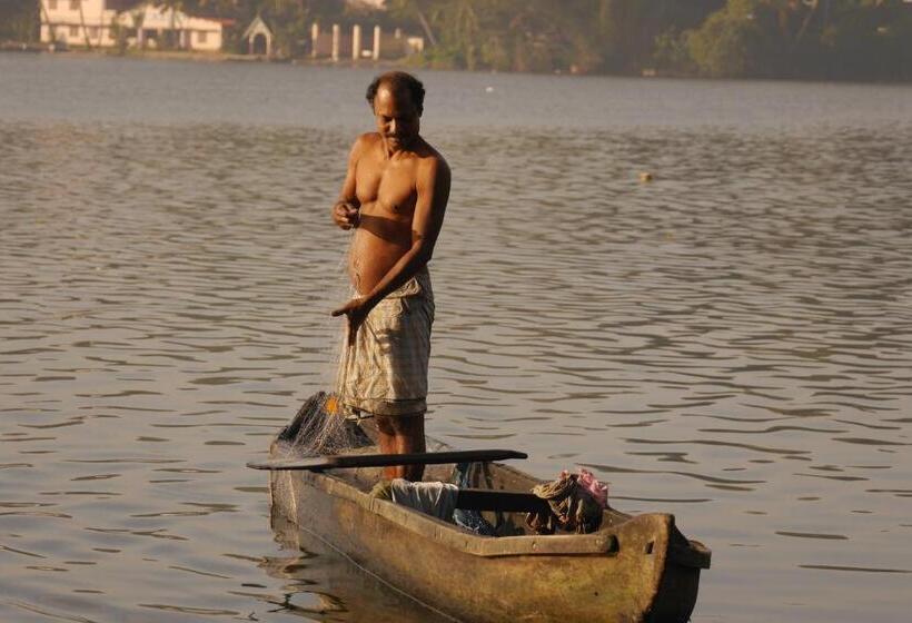 Пансион Ashtamudi Villa