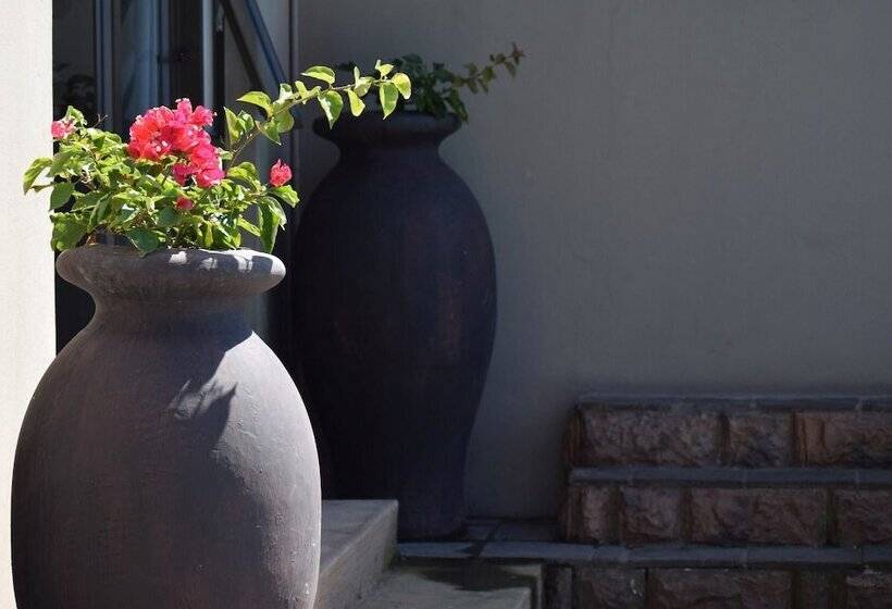 פנסיון Beach Retreat Guesthouse