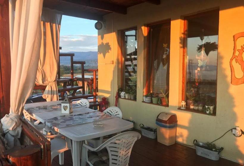 بنسيون Casa Genesini