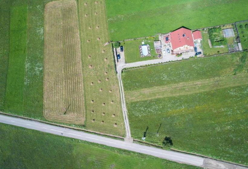 بنسيون Casa Genesini