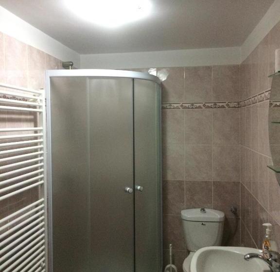 بنسيون Casa Genesini