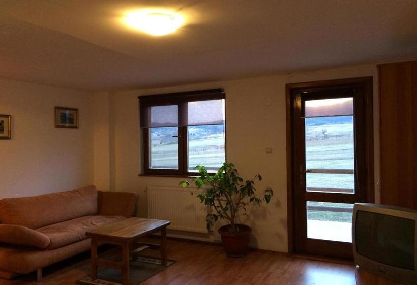 بنسيون Casa Genesini