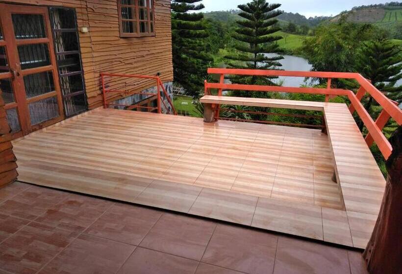 פנסיון Chatfah Resort