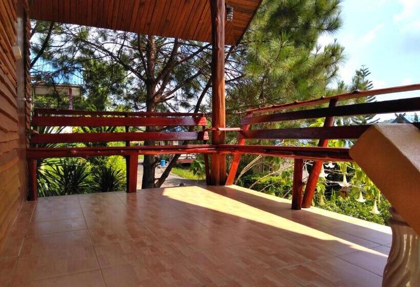 פנסיון Chatfah Resort