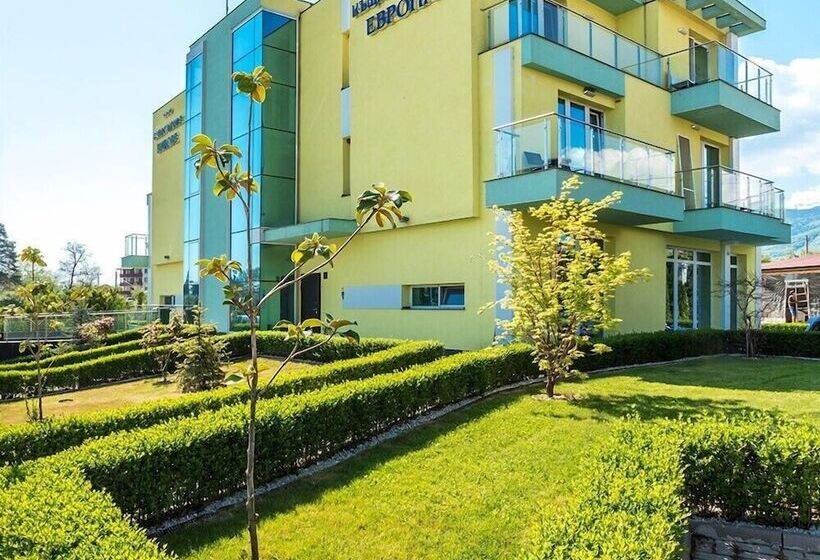 פנסיון Complex Europe