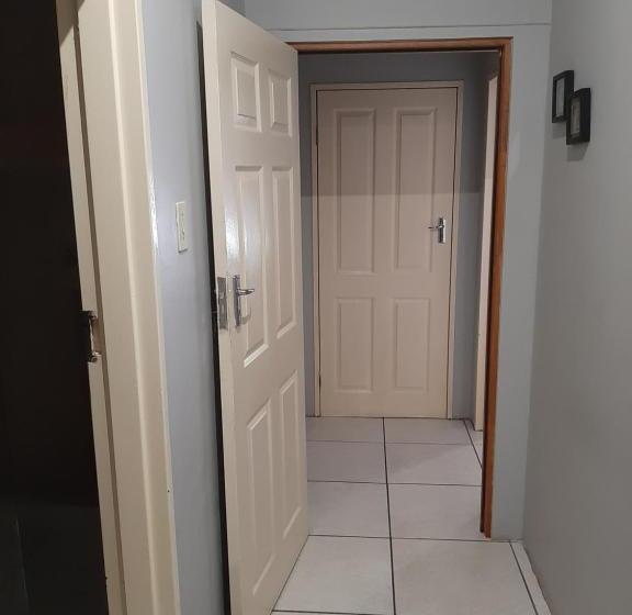 Пансион Esperance Guesthouse