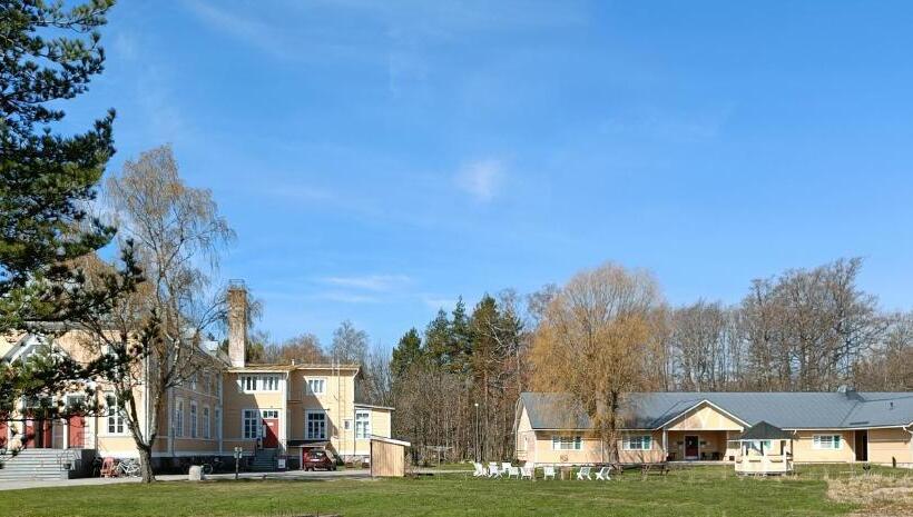 Pension Folkiacenter Gästhem   Vieraskoti   Guesthouse